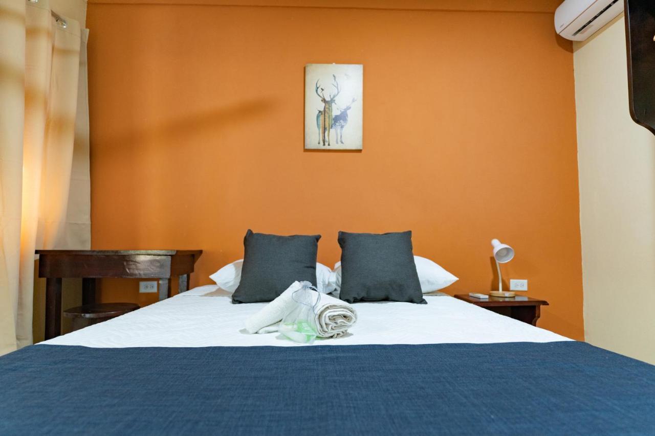El Cocobolo Food&Rest Room 6 Bed And Breakfast Wifi Ac Pkg Gratis Либерия Экстерьер фото